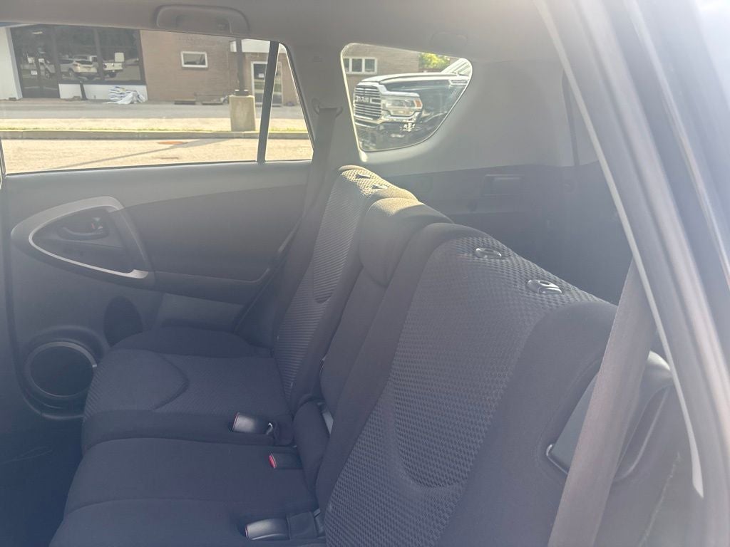 2007 Toyota RAV4 Sport