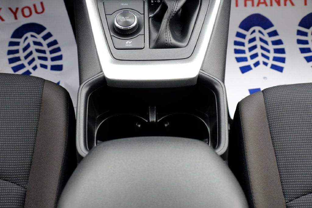 2022 Toyota RAV4 Hybrid LE