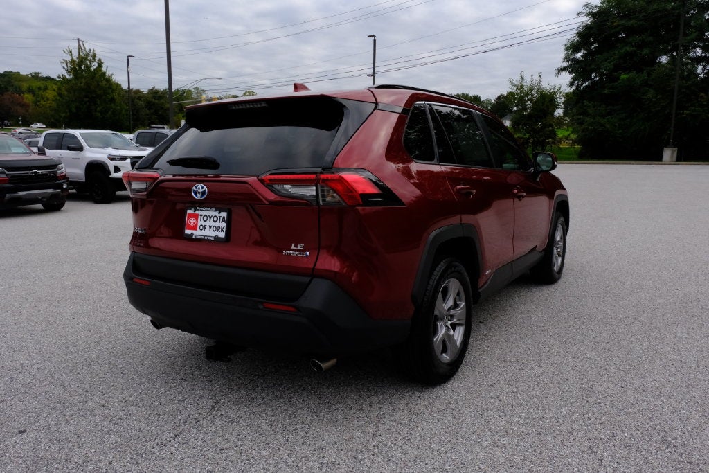 2022 Toyota RAV4 Hybrid LE