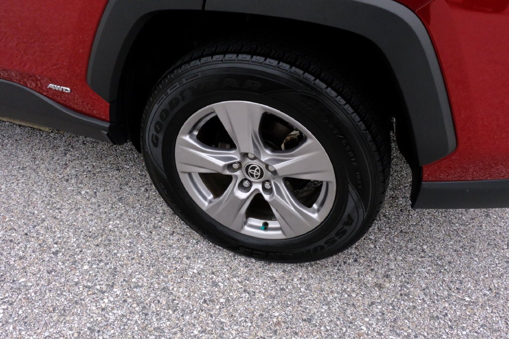 2022 Toyota RAV4 Hybrid LE