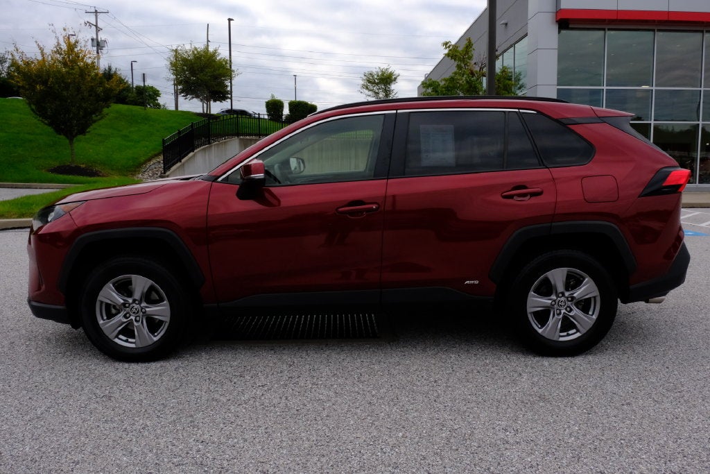 2022 Toyota RAV4 Hybrid LE