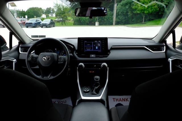 2022 Toyota RAV4 Hybrid LE