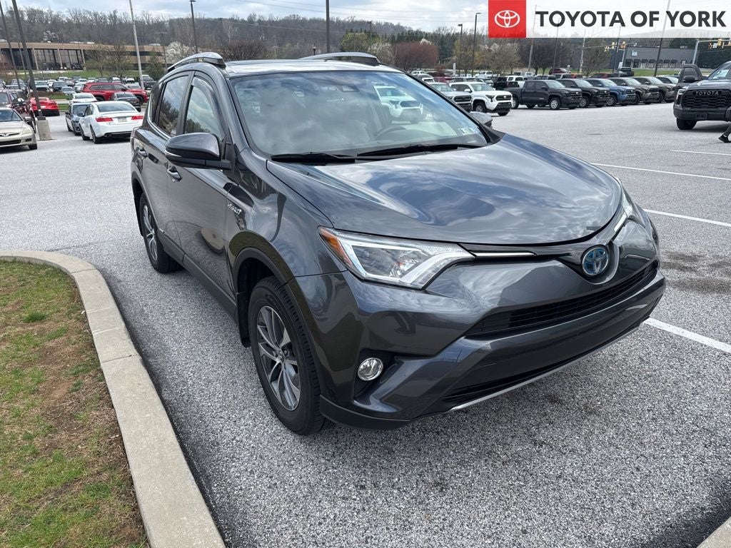 2018 Toyota RAV4 Hybrid LE