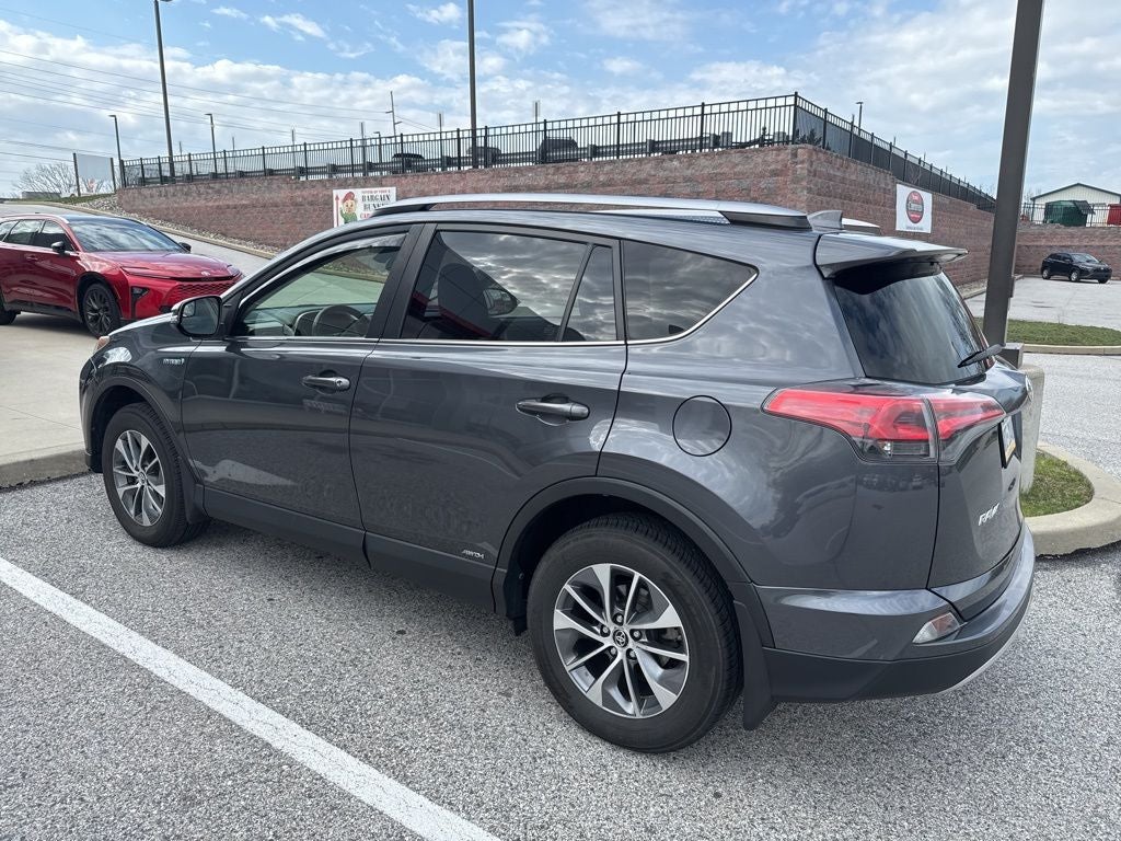 2018 Toyota RAV4 Hybrid LE