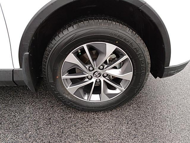 2018 Toyota RAV4 Hybrid LE