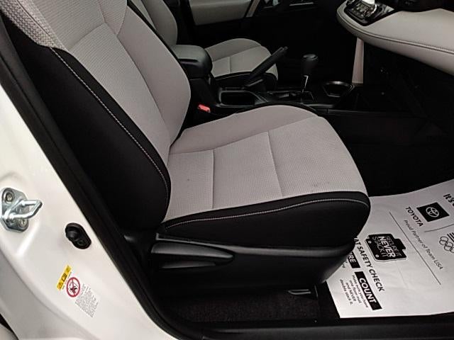 2018 Toyota RAV4 Hybrid LE