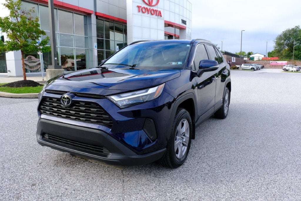2025 Toyota RAV4 Hybrid XLE