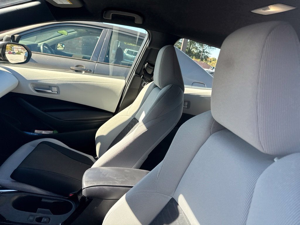 2024 Toyota Corolla Hatchback SE