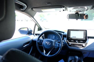 2025 Toyota Corolla Hatchback SE