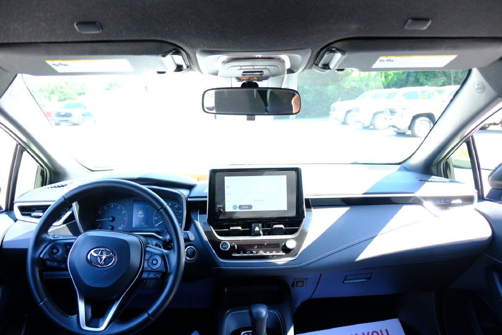 2025 Toyota Corolla Hatchback SE