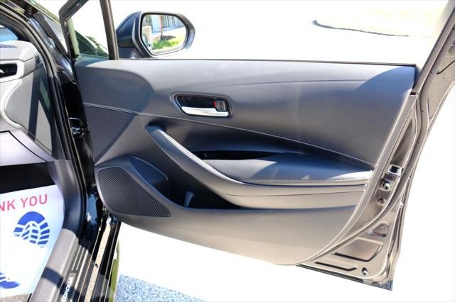2025 Toyota Corolla Hatchback SE