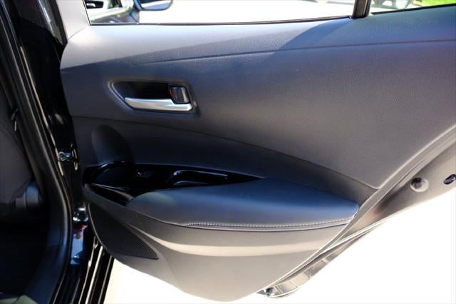 2025 Toyota Corolla Hatchback SE