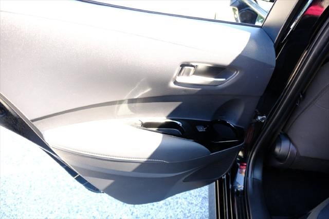 2025 Toyota Corolla Hatchback SE