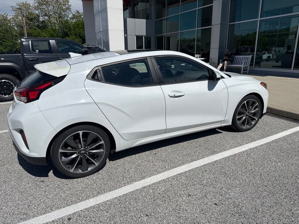 2020 Hyundai Veloster 2.0 Premium