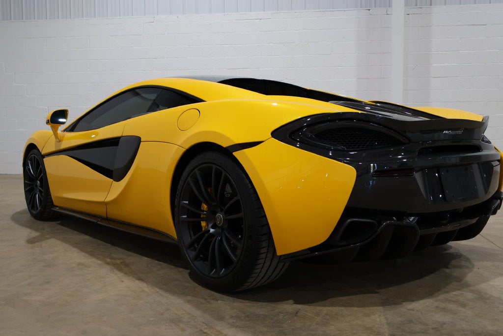 2016 McLaren 570S Base