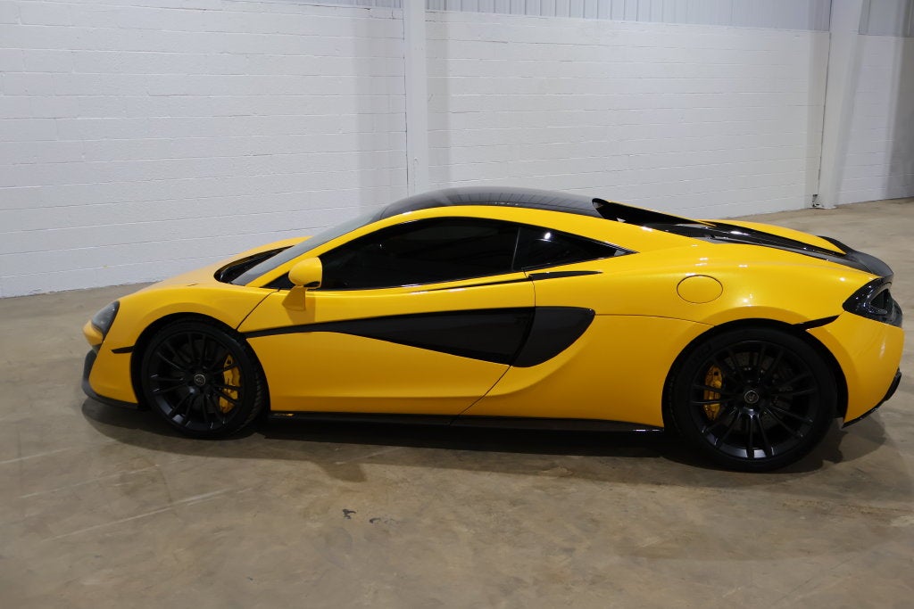 2016 McLaren 570S Base