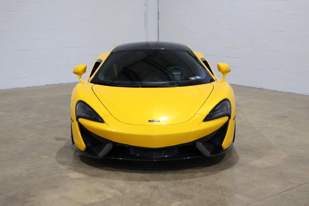 2016 McLaren 570S Base