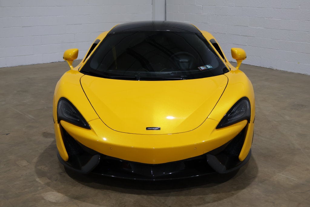 2016 McLaren 570S Base
