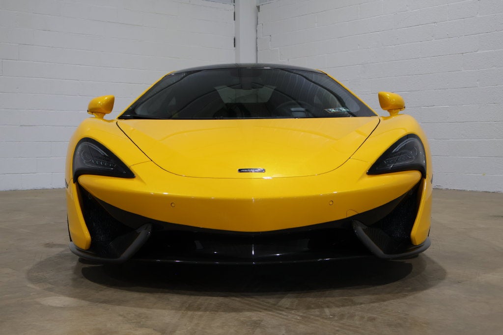 2016 McLaren 570S Base