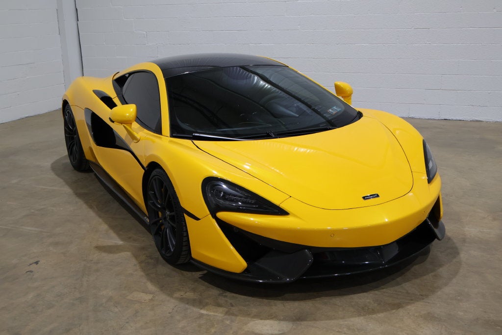 2016 McLaren 570S Base