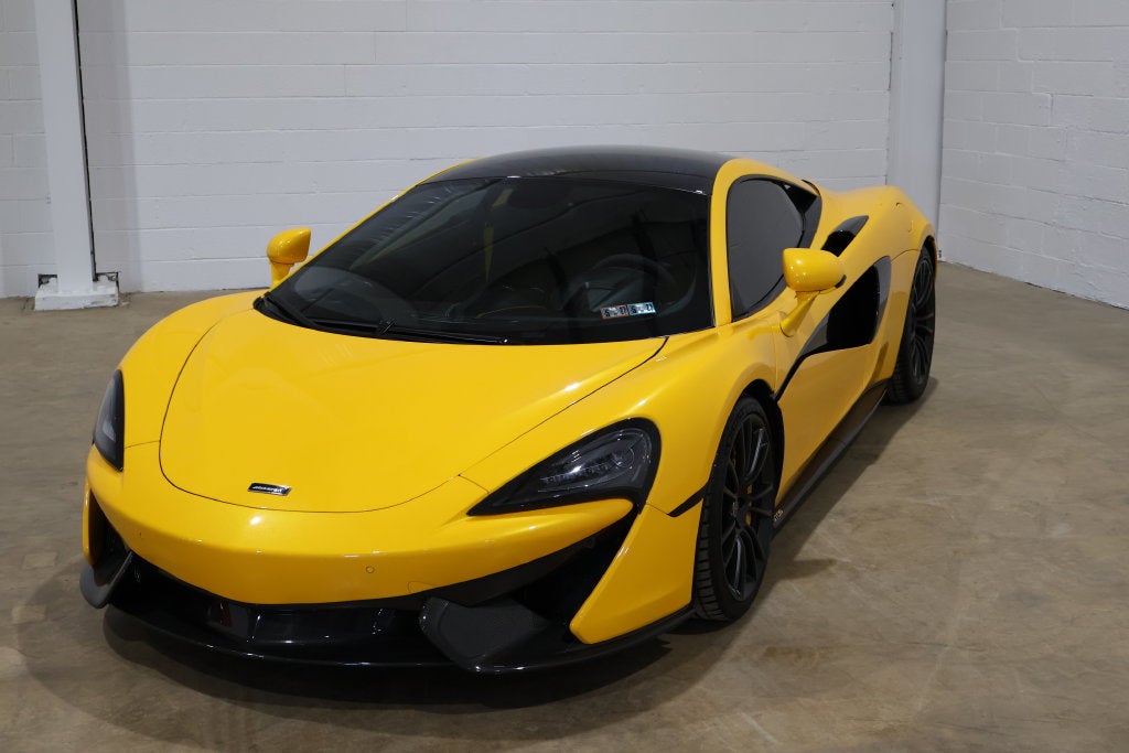 2016 McLaren 570S Base