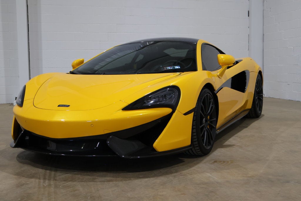 2016 McLaren 570S Base