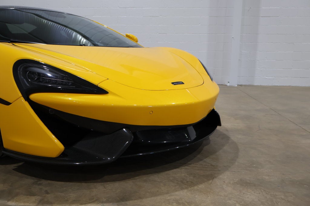 2016 McLaren 570S Base