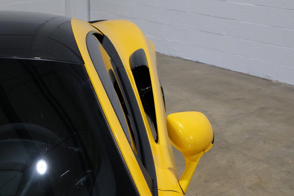 2016 McLaren 570S Base