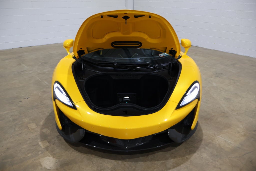2016 McLaren 570S Base