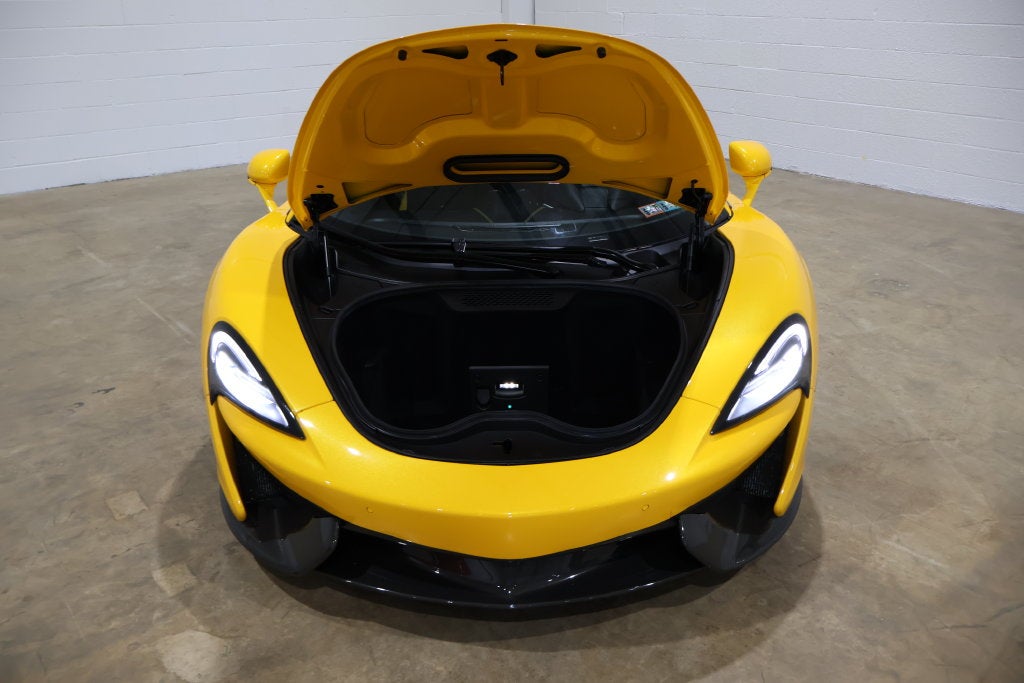 2016 McLaren 570S Base