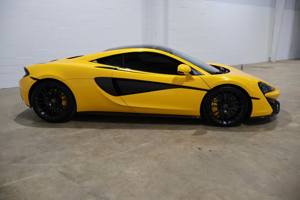 2016 McLaren 570S Base