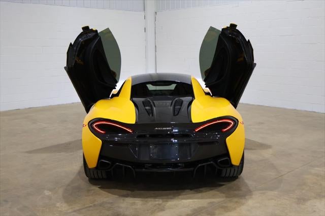 2016 McLaren 570S Base