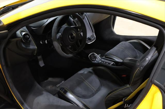 2016 McLaren 570S Base