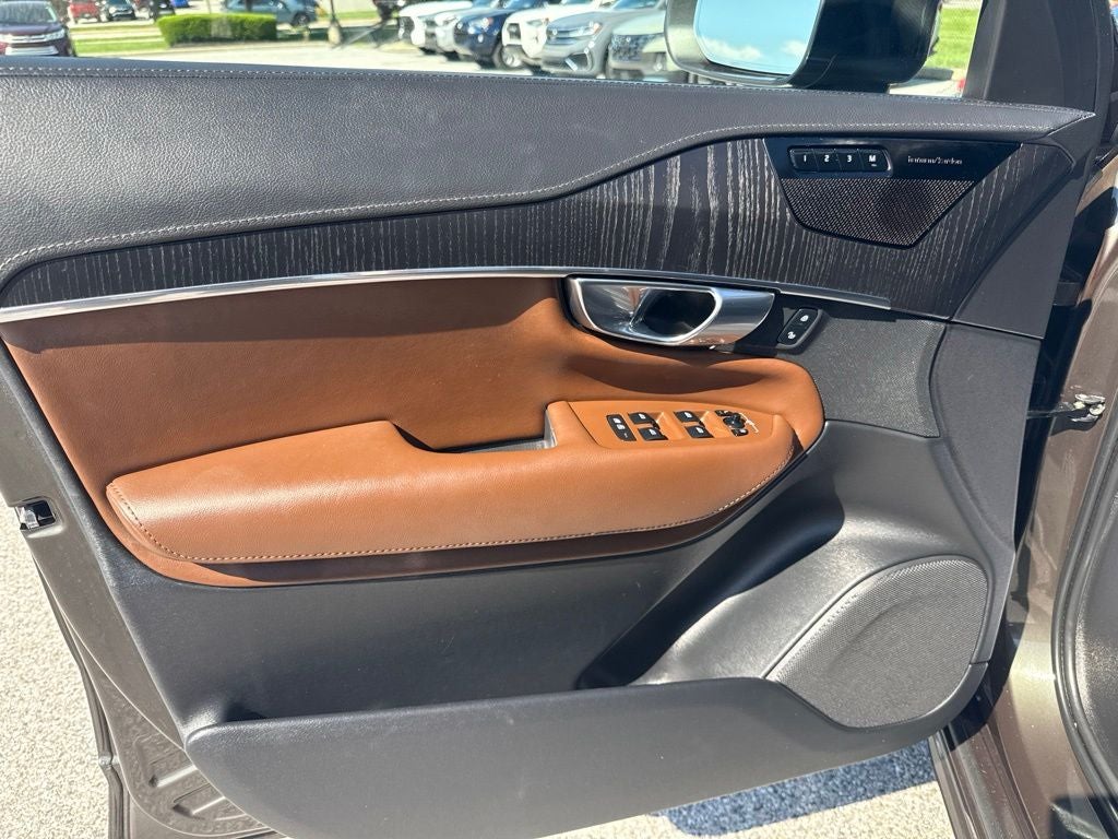 2021 Volvo XC90 T6 Inscription