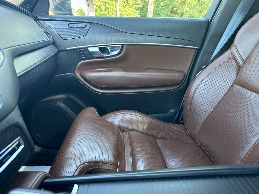 2021 Volvo XC90 T6 Inscription